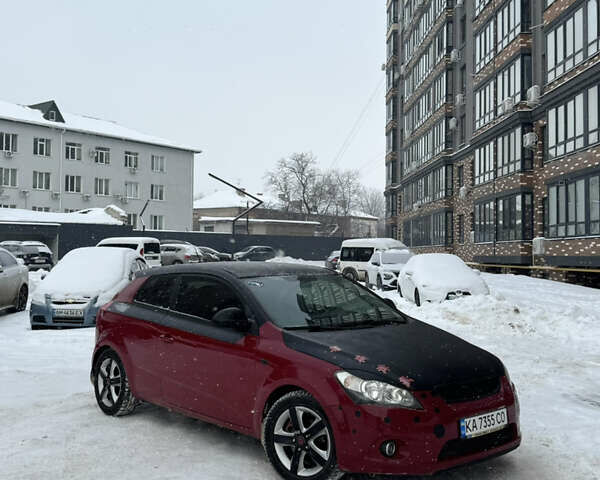 Красный Киа Про Сид, объемом двигателя 1.6 л и пробегом 208 тыс. км за 3600 $, фото 1 на Automoto.ua