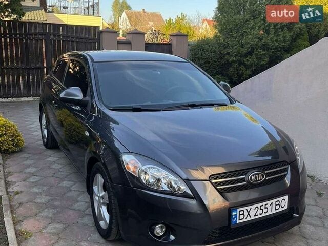 Серый Киа Про Сид, объемом двигателя 1.6 л и пробегом 153 тыс. км за 7300 $, фото 1 на Automoto.ua