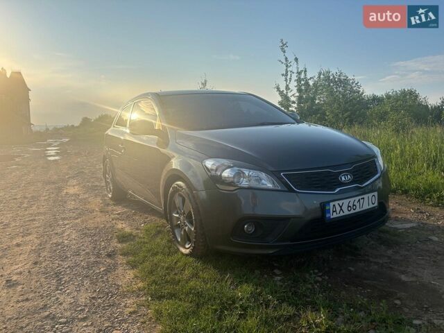 Серый Киа Про Сид, объемом двигателя 1.59 л и пробегом 105 тыс. км за 8000 $, фото 1 на Automoto.ua