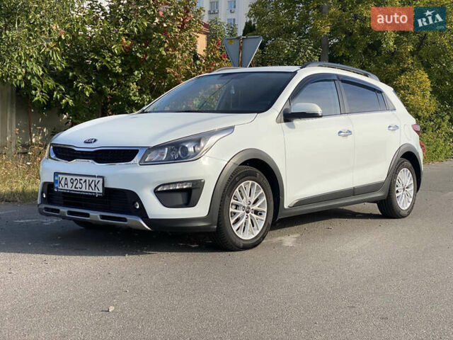 Білий Кіа Rio X-Line, об'ємом двигуна 1.6 л та пробігом 80 тис. км за 17200 $, фото 1 на Automoto.ua