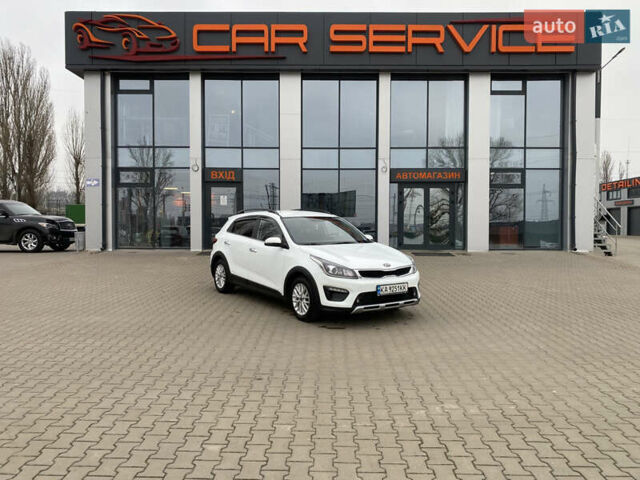Білий Кіа Rio X-Line, об'ємом двигуна 1.6 л та пробігом 82 тис. км за 16999 $, фото 1 на Automoto.ua