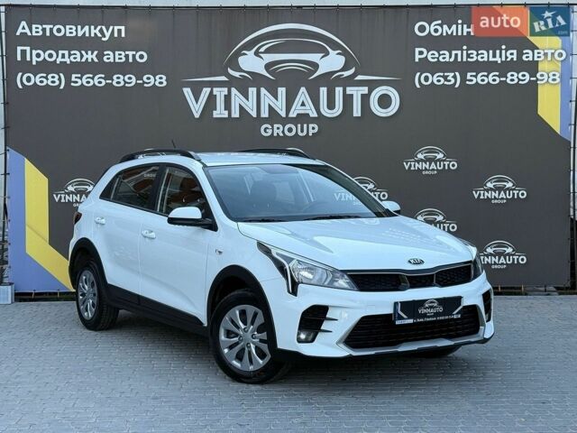 Белый Киа Rio X-Line, объемом двигателя 1.6 л и пробегом 27 тыс. км за 15999 $, фото 1 на Automoto.ua