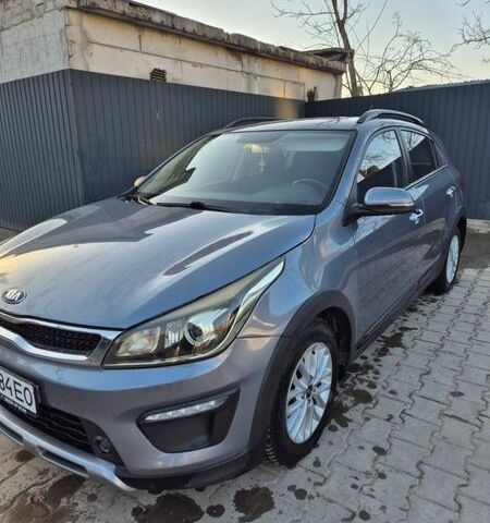 Сірий Кіа Rio X-Line, об'ємом двигуна 1.6 л та пробігом 98 тис. км за 13999 $, фото 1 на Automoto.ua