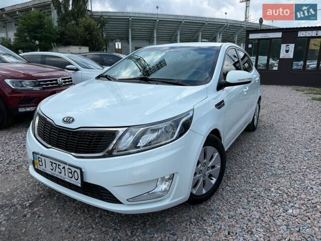 Белый Киа Рио, объемом двигателя 1.6 л и пробегом 173 тыс. км за 7499 $, фото 1 на Automoto.ua