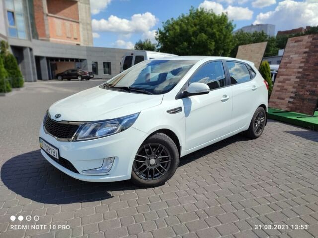 Белый Киа Рио, объемом двигателя 1.6 л и пробегом 58 тыс. км за 10000 $, фото 1 на Automoto.ua