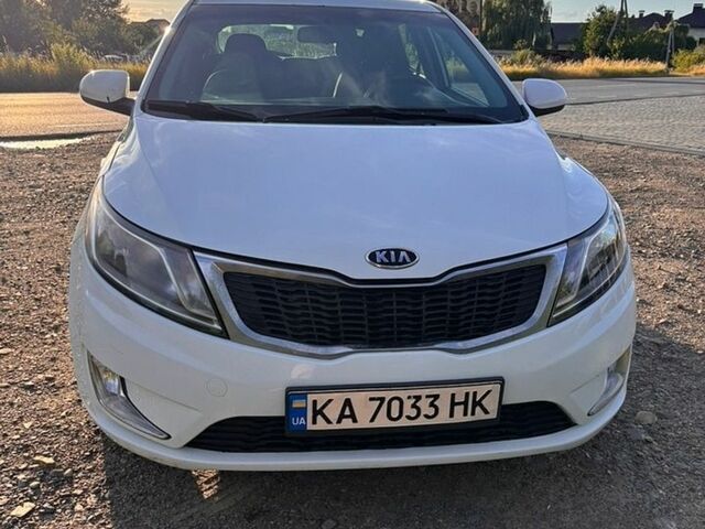 Білий Кіа Ріо, об'ємом двигуна 1.6 л та пробігом 239 тис. км за 7900 $, фото 1 на Automoto.ua