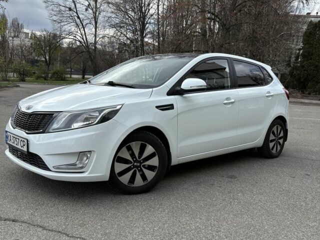 Білий Кіа Ріо, об'ємом двигуна 1.6 л та пробігом 196 тис. км за 7500 $, фото 1 на Automoto.ua