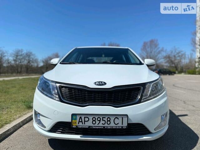 Белый Киа Рио, объемом двигателя 1.6 л и пробегом 81 тыс. км за 9500 $, фото 1 на Automoto.ua