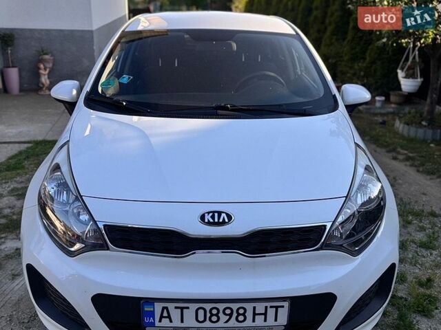 Белый Киа Рио, объемом двигателя 1.6 л и пробегом 157 тыс. км за 7100 $, фото 1 на Automoto.ua