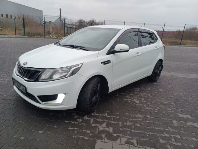 Белый Киа Рио, объемом двигателя 1.6 л и пробегом 201 тыс. км за 7700 $, фото 1 на Automoto.ua