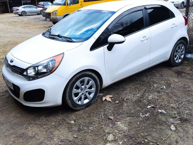Білий Кіа Ріо, об'ємом двигуна 1.6 л та пробігом 202 тис. км за 7500 $, фото 1 на Automoto.ua