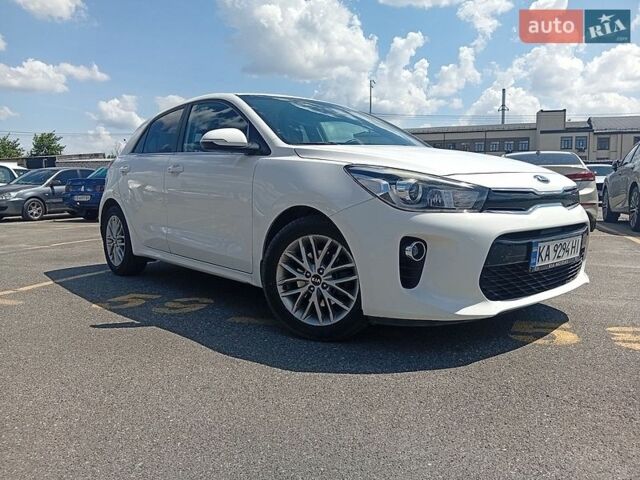 Белый Киа Рио, объемом двигателя 1.37 л и пробегом 90 тыс. км за 13500 $, фото 1 на Automoto.ua