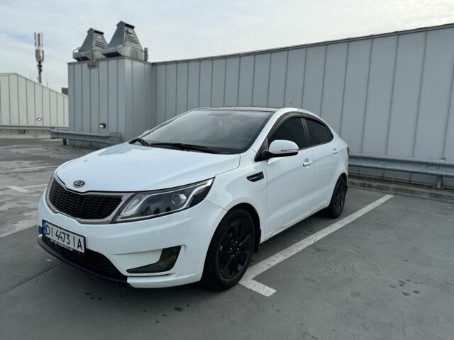 Белый Киа Рио, объемом двигателя 1.6 л и пробегом 257 тыс. км за 6900 $, фото 1 на Automoto.ua