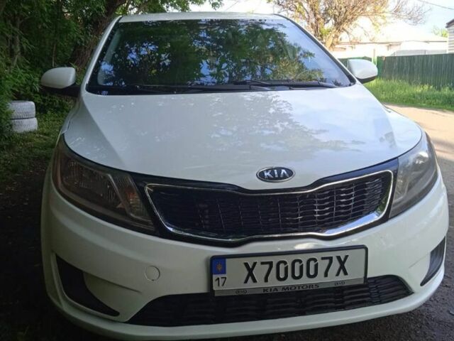 Білий Кіа Ріо, об'ємом двигуна 1.4 л та пробігом 169 тис. км за 7000 $, фото 1 на Automoto.ua