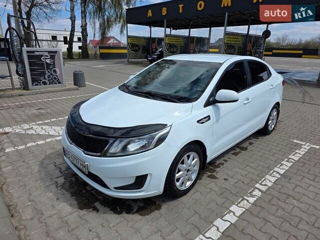 Белый Киа Рио, объемом двигателя 1.4 л и пробегом 167 тыс. км за 7200 $, фото 1 на Automoto.ua