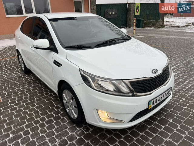 Белый Киа Рио, объемом двигателя 1.6 л и пробегом 42 тыс. км за 9600 $, фото 1 на Automoto.ua