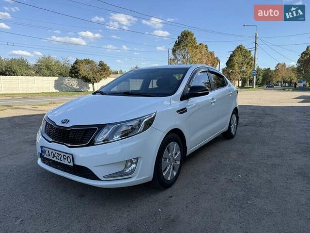 Белый Киа Рио, объемом двигателя 1.59 л и пробегом 114 тыс. км за 8900 $, фото 1 на Automoto.ua