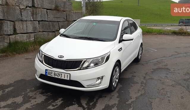 Белый Киа Рио, объемом двигателя 1.4 л и пробегом 175 тыс. км за 6900 $, фото 1 на Automoto.ua