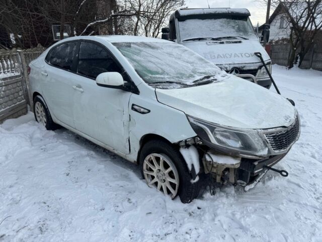 Белый Киа Рио, объемом двигателя 1.4 л и пробегом 175 тыс. км за 2800 $, фото 1 на Automoto.ua