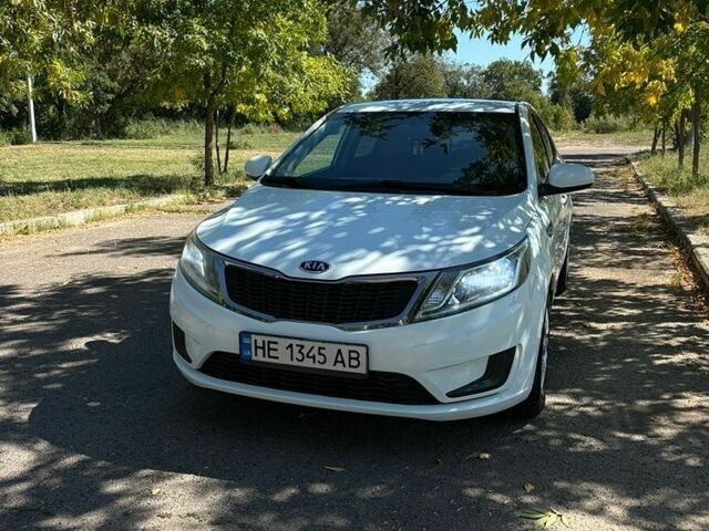Белый Киа Рио, объемом двигателя 1.4 л и пробегом 131 тыс. км за 8499 $, фото 1 на Automoto.ua