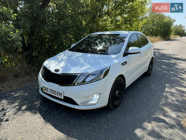 Белый Киа Рио, объемом двигателя 1.4 л и пробегом 79 тыс. км за 8555 $, фото 1 на Automoto.ua