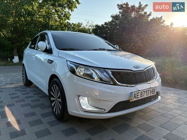 Белый Киа Рио, объемом двигателя 1.4 л и пробегом 173 тыс. км за 7000 $, фото 1 на Automoto.ua
