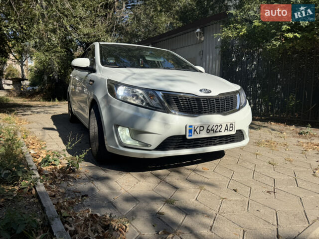 Белый Киа Рио, объемом двигателя 1.4 л и пробегом 94 тыс. км за 8700 $, фото 1 на Automoto.ua