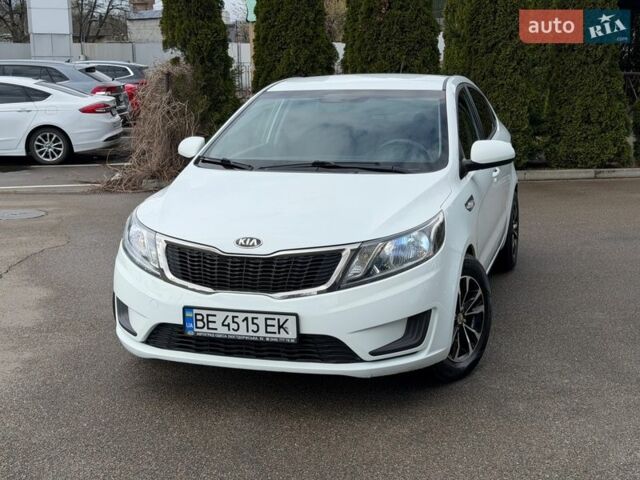 Білий Кіа Ріо, об'ємом двигуна 1.4 л та пробігом 139 тис. км за 8200 $, фото 1 на Automoto.ua