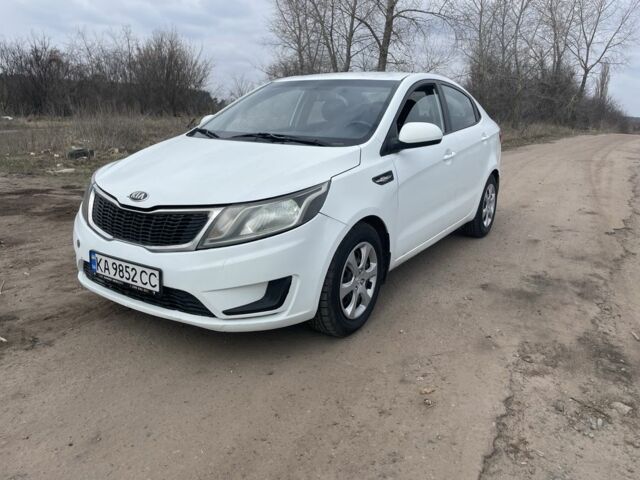 Білий Кіа Ріо, об'ємом двигуна 1.4 л та пробігом 210 тис. км за 5500 $, фото 1 на Automoto.ua