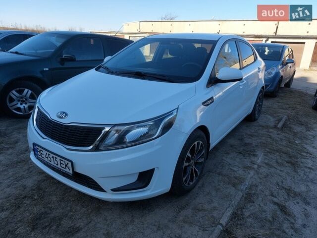Білий Кіа Ріо, об'ємом двигуна 1.4 л та пробігом 139 тис. км за 7000 $, фото 1 на Automoto.ua