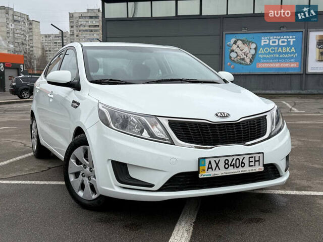 Белый Киа Рио, объемом двигателя 1.4 л и пробегом 23 тыс. км за 9900 $, фото 1 на Automoto.ua