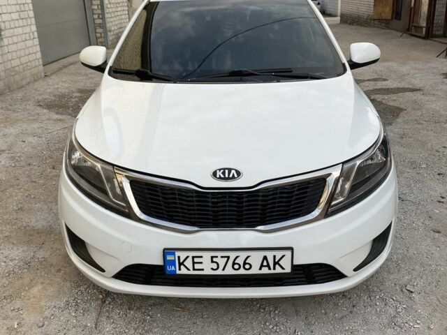 Белый Киа Рио, объемом двигателя 1.4 л и пробегом 209 тыс. км за 5700 $, фото 1 на Automoto.ua