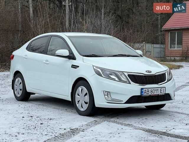 Белый Киа Рио, объемом двигателя 1.4 л и пробегом 125 тыс. км за 8300 $, фото 1 на Automoto.ua