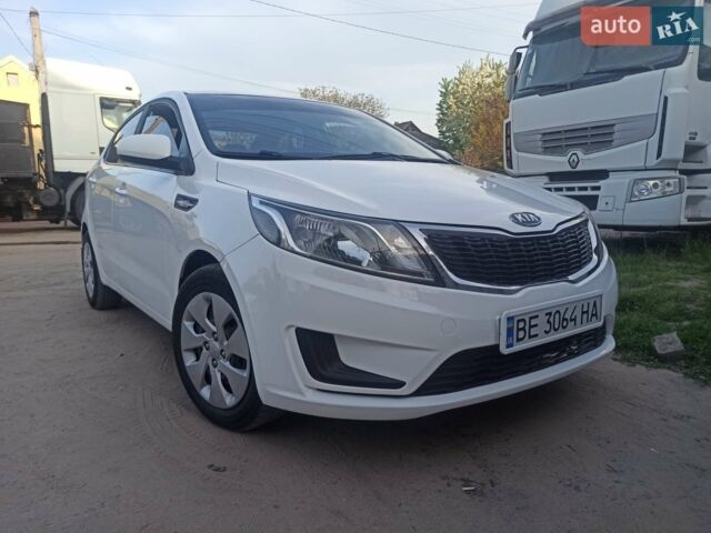 Белый Киа Рио, объемом двигателя 1.4 л и пробегом 156 тыс. км за 6300 $, фото 1 на Automoto.ua