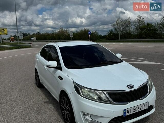 Белый Киа Рио, объемом двигателя 1.59 л и пробегом 241 тыс. км за 6700 $, фото 1 на Automoto.ua