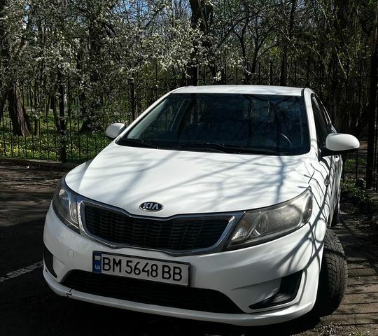 Белый Киа Рио, объемом двигателя 1.4 л и пробегом 176 тыс. км за 7200 $, фото 1 на Automoto.ua