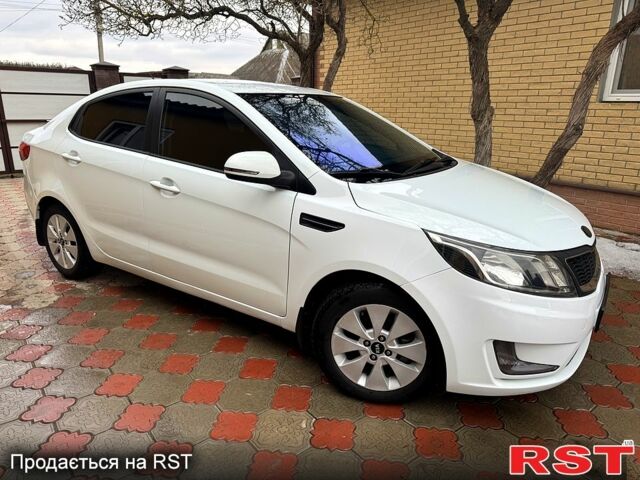 Белый Киа Рио, объемом двигателя 1.6 л и пробегом 0 тыс. км за 7800 $, фото 1 на Automoto.ua