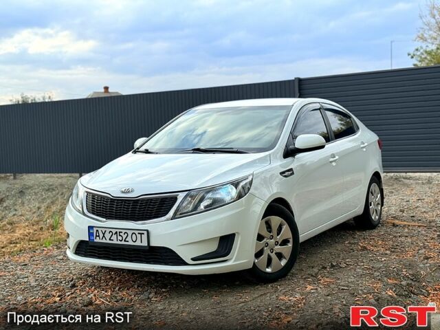 Белый Киа Рио, объемом двигателя 1.6 л и пробегом 255 тыс. км за 6200 $, фото 1 на Automoto.ua