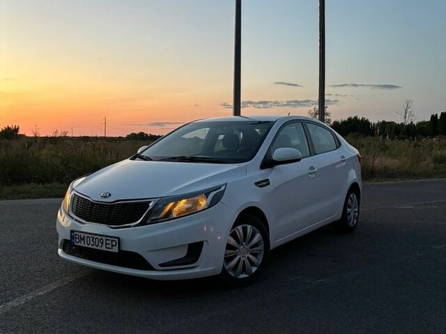 Белый Киа Рио, объемом двигателя 1.4 л и пробегом 190 тыс. км за 7000 $, фото 1 на Automoto.ua
