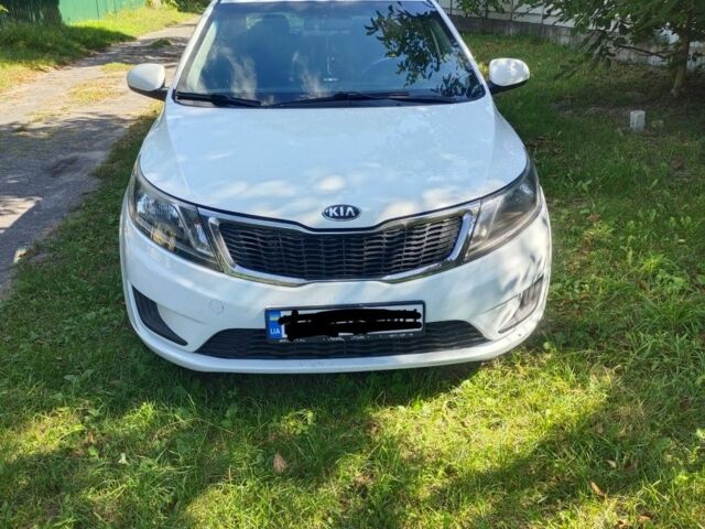 Белый Киа Рио, объемом двигателя 1.4 л и пробегом 138 тыс. км за 5600 $, фото 1 на Automoto.ua