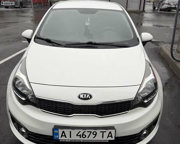 Белый Киа Рио, объемом двигателя 1.4 л и пробегом 87 тыс. км за 12000 $, фото 1 на Automoto.ua