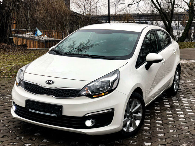 Белый Киа Рио, объемом двигателя 1.4 л и пробегом 8 тыс. км за 11999 $, фото 1 на Automoto.ua