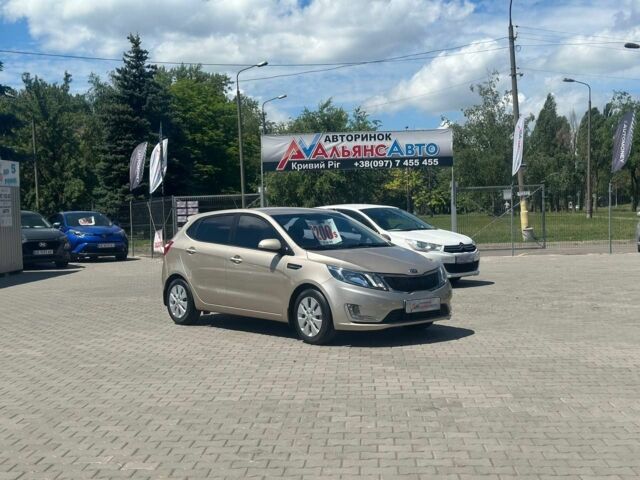 Бежевый Киа Рио, объемом двигателя 1.6 л и пробегом 130 тыс. км за 8900 $, фото 1 на Automoto.ua
