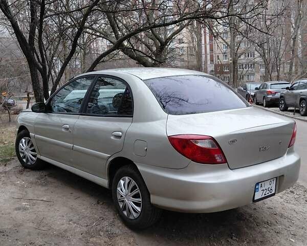 Бежевий Кіа Ріо, об'ємом двигуна 1.5 л та пробігом 91 тис. км за 3450 $, фото 1 на Automoto.ua