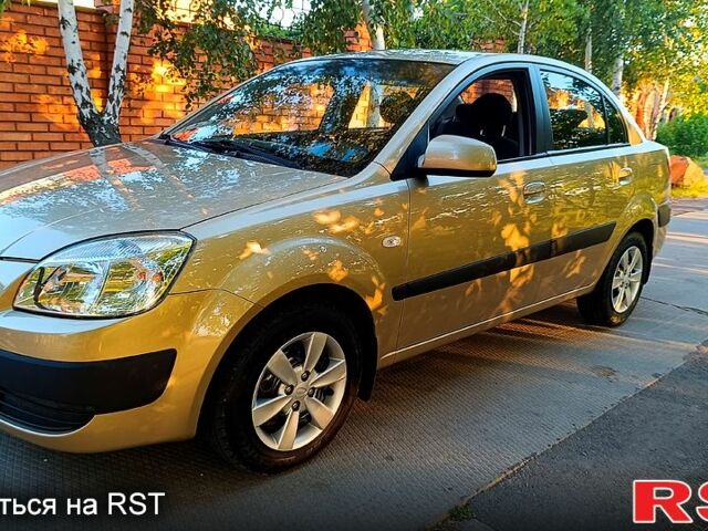 Бежевий Кіа Ріо, об'ємом двигуна 1.5 л та пробігом 166 тис. км за 5000 $, фото 1 на Automoto.ua