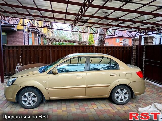 Бежевый Киа Рио, объемом двигателя 1.4 л и пробегом 120 тыс. км за 5300 $, фото 1 на Automoto.ua