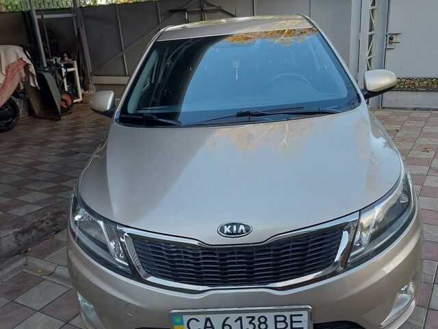 Бежевий Кіа Ріо, об'ємом двигуна 1.6 л та пробігом 52 тис. км за 8500 $, фото 1 на Automoto.ua