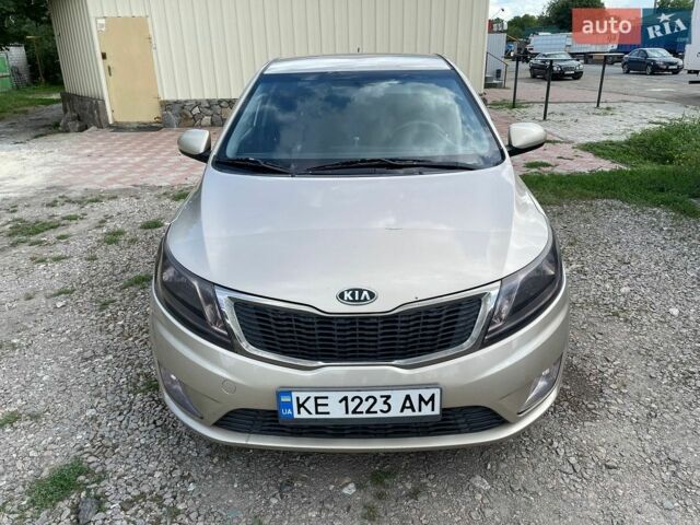 Бежевий Кіа Ріо, об'ємом двигуна 1.59 л та пробігом 180 тис. км за 7800 $, фото 1 на Automoto.ua