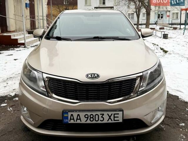 Бежевий Кіа Ріо, об'ємом двигуна 1.59 л та пробігом 122 тис. км за 8600 $, фото 1 на Automoto.ua