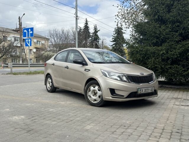 Бежевый Киа Рио, объемом двигателя 1.4 л и пробегом 212 тыс. км за 5750 $, фото 1 на Automoto.ua